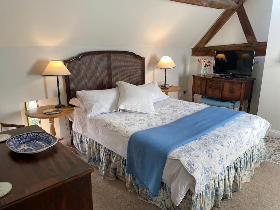 Cottage Barn Conversion On Working Farm Worcester Eksteriør bilde